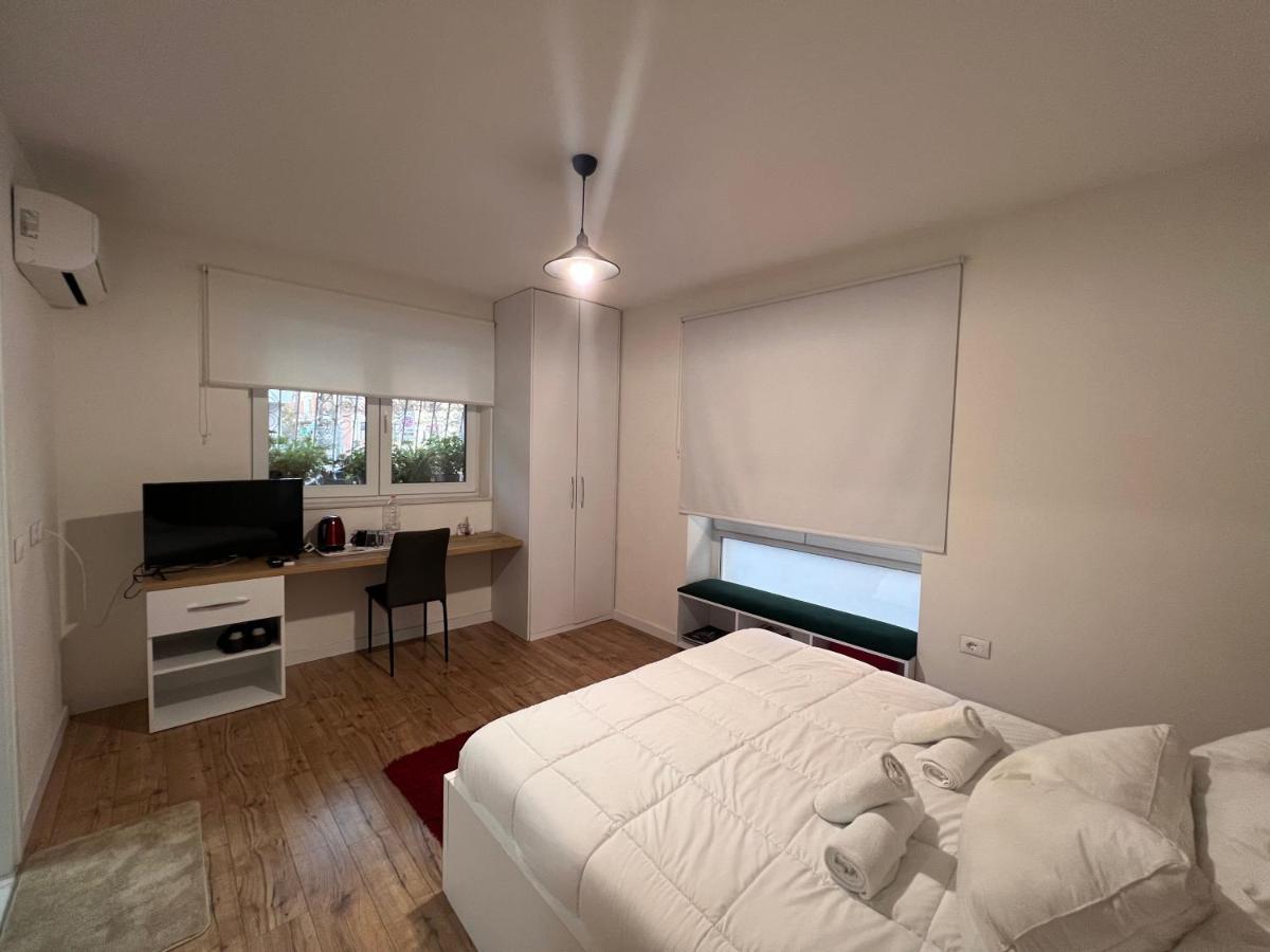 Grand Park & Bllok Area Rooms Tirana Exteriör bild